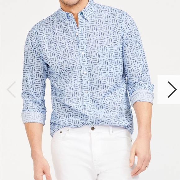 J. McLaughlin Other - J McLaughlin Fish Men’s Button Shirt in Size Medium NWT